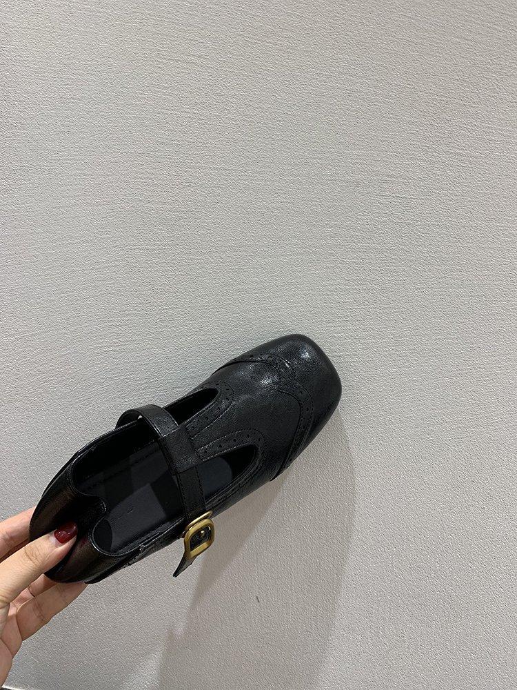 Retro Carved Square Head Shallow Mouth Single Shoes Flat-soled Small Leather Shoes Women's Niche Design French Mary Jane Shoes Autumn Women