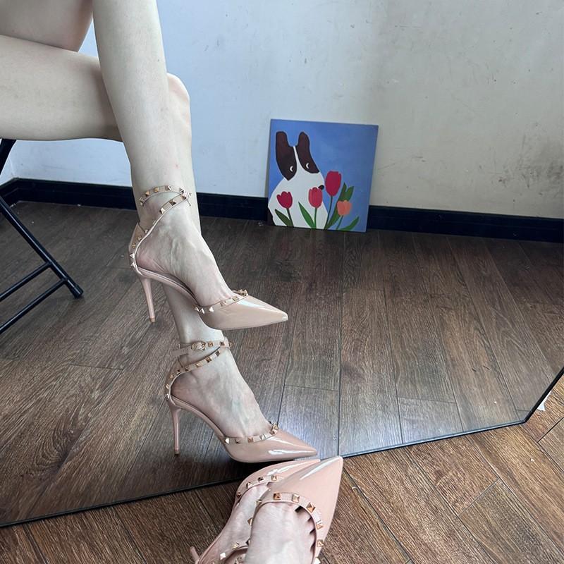 

2025 summer new high heels bag pointed rivets thin heel with versatile sandals coming of age nude beautiful 34