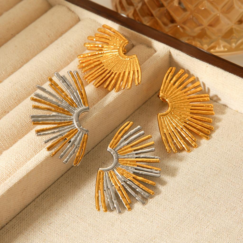 Two Tone Radiant Fan Earrings Hypoallergenic Titanium Steel Women's Light Luxury Small Earring Accessories