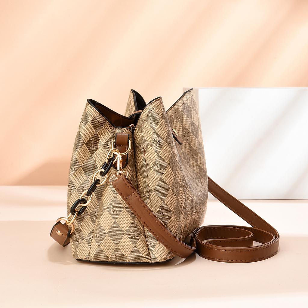 Women's Bag European and American Retro Checkerboard Shoulder Bag Women's Large-capacity Bag Plaid Bucket Bag