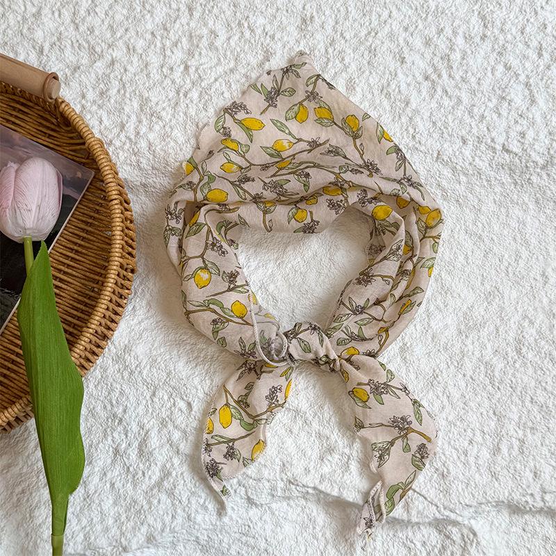 Triangle scarf scarf women's literary new floral small scarf silk scarf high-end headscarf summer women's pastoral headband tied hair