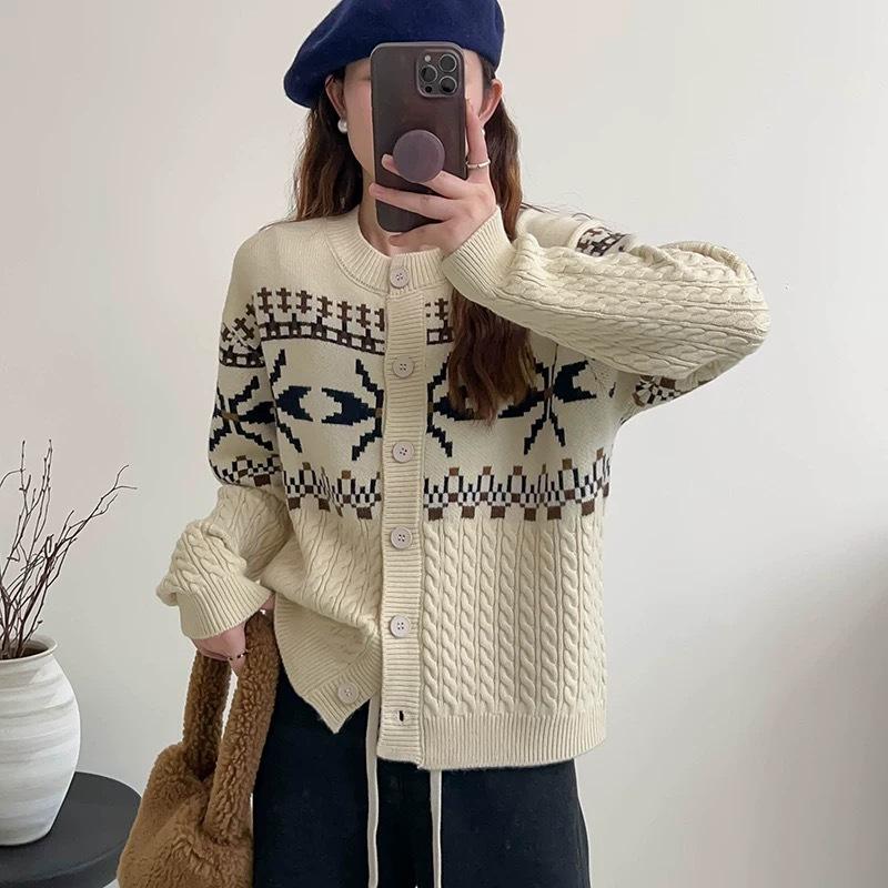 2025 autumn and winter Korean new twist crew neck knitted cardigan women's casual style loose versatile sweater jacket women