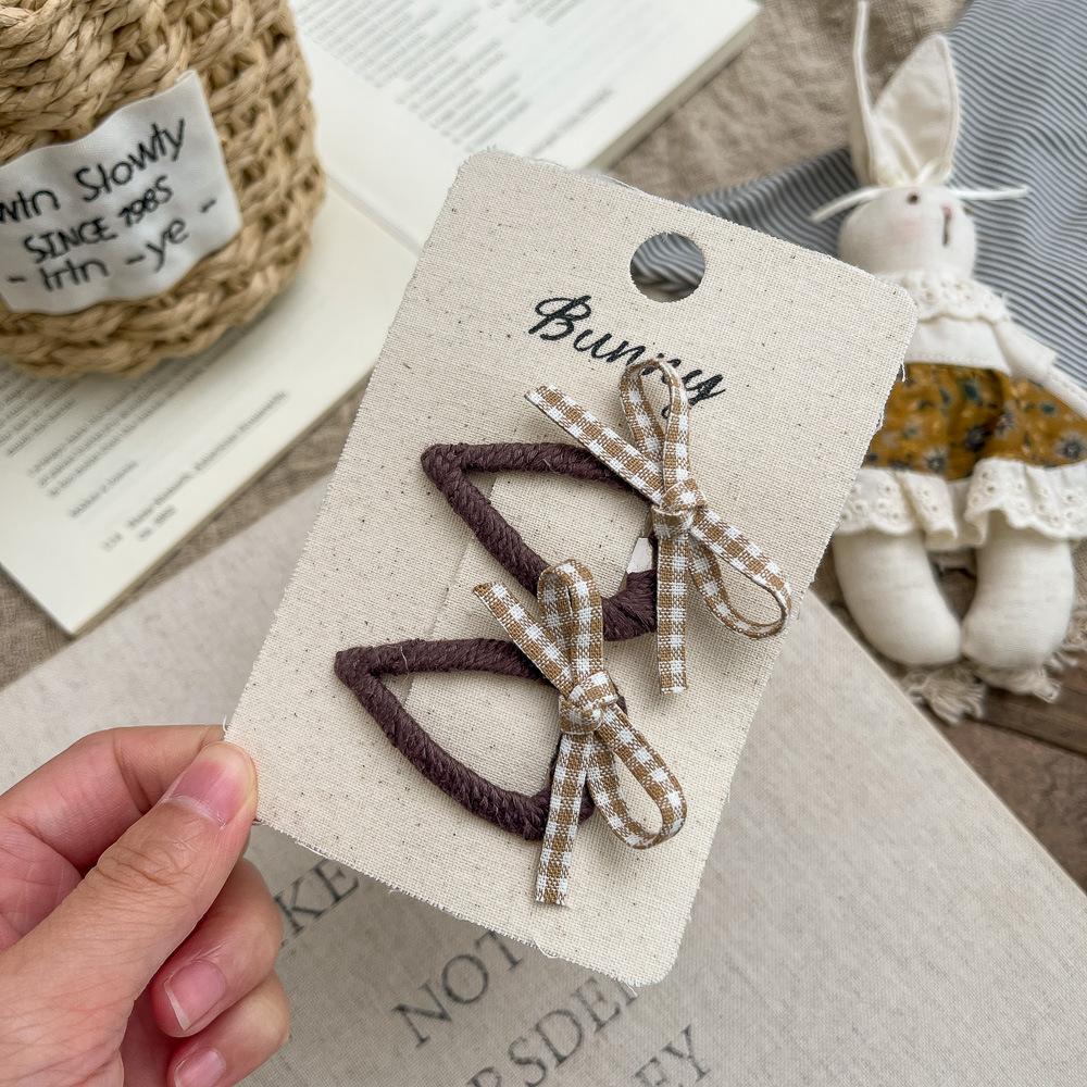 2pcs/lot Plaid Bow Triangular BB Clip Handmade Fabric Girl Hairpin Hair Clip Children's Hairpin Bangs Side Clip Hair Accessories