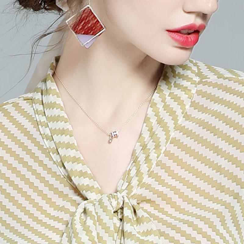 Dámská šifonová košile na jaro a podzim s dlouhým rukávem a pruhovanou mašlí