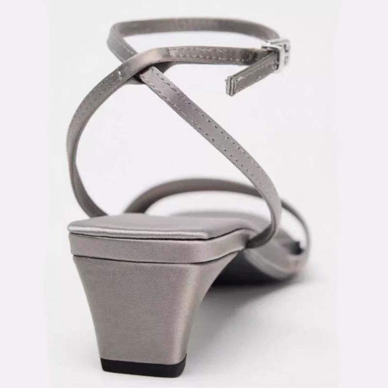 Fashion High Quality Satin Square Toe Low Heel Sandals Women Fashion Open Toe Brand Designer Shoes Sexy Silver Narrow Band Dress Shoes