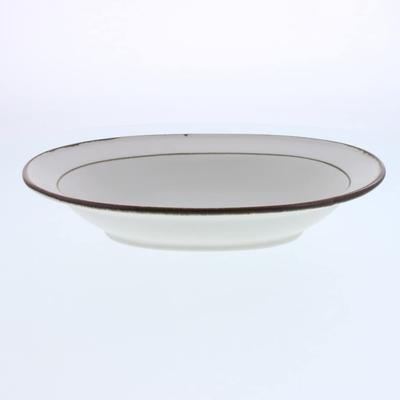 Vaisselle East Assiette à pâtes ovale 23,5 cm Daily style Ligne marron