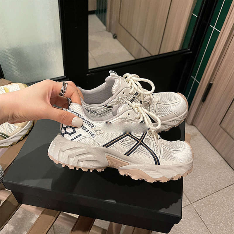 Popular mesh dad shoes women 2025 new autumn breathable fashion versatile round head lace-up hiking shoes Forrest Gump shoes