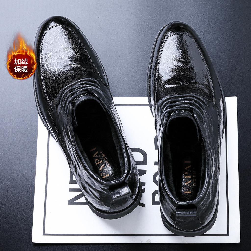 Stivali Martin in velluto autunno-inverno 2025 da uomo in pelle di alta qualità stivali da uomo stile britannico tendenza moda versatili stivali da lavoro