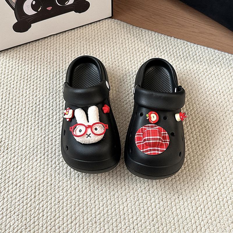 

Cute cartoon hole shoes women s summer new outer wear bunny comfortable versatile non-slip sandals 36-37