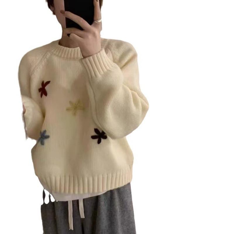 Autumn New Women's Clothing Flower Age-reducing Outer Sweater Women's Crew Neck Autumn Clothing Lazy Wind Knitted Top