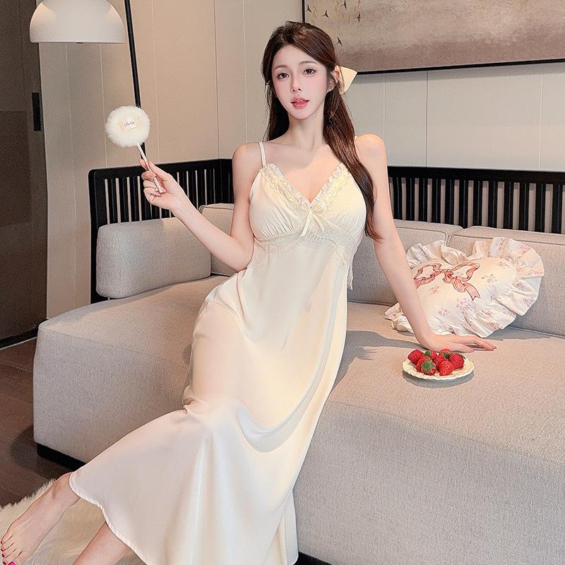 Spring/Summer 2026 Ice Silk Robe & Mesh Camisole Set with Built-in Bra