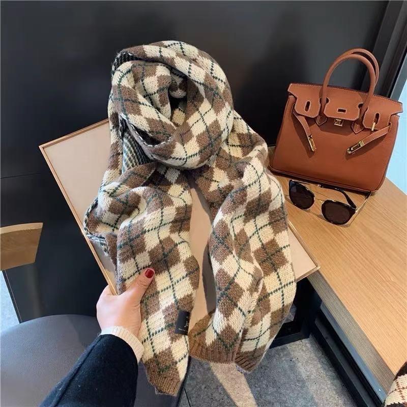 160*20 CM Festive Knit Scarf For Women - Classic Red Plaid Thermal Scarf Winter Warm Soft Unisex Gift