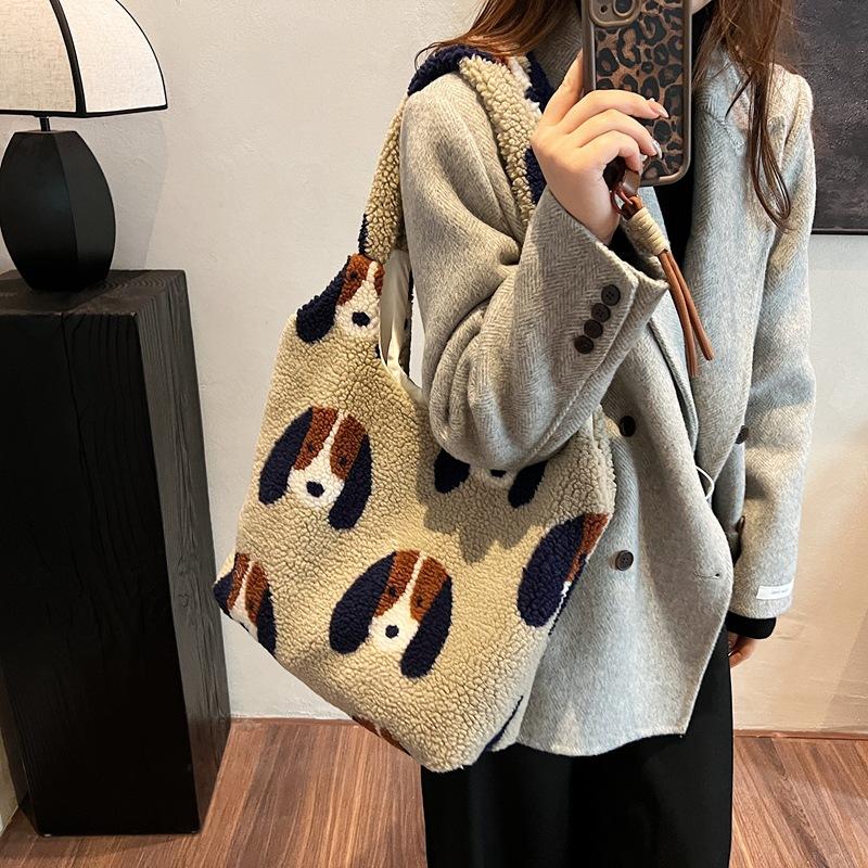 2025 Winter New Plush Retro Puppy Printed Tote Bag Female Commuter Student Casual Shoulder Vest Bag