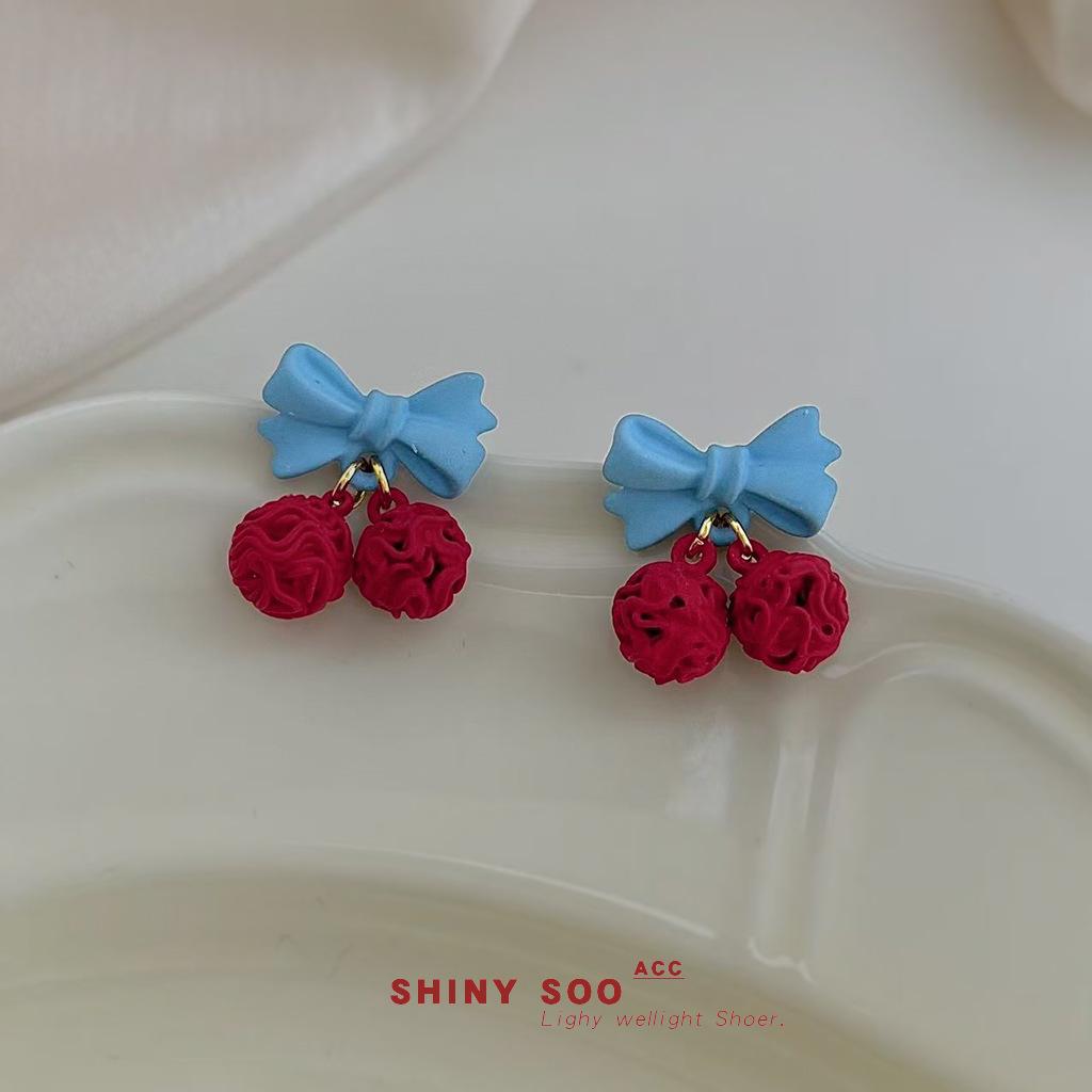 Fresh and sweet college style lacquer silver needle bow cherry Japanese style earrings earrings jewelry