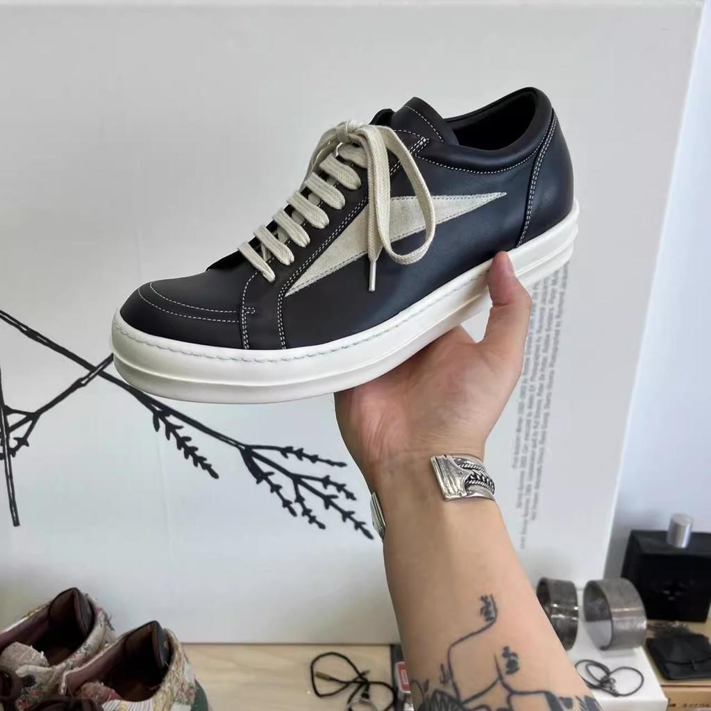 Men's and Women's Inverted Triangular Leather Board Shoes Increase The Height of The New Niche Low-top Thick-soled Milk-scented Casual Sports Shoes