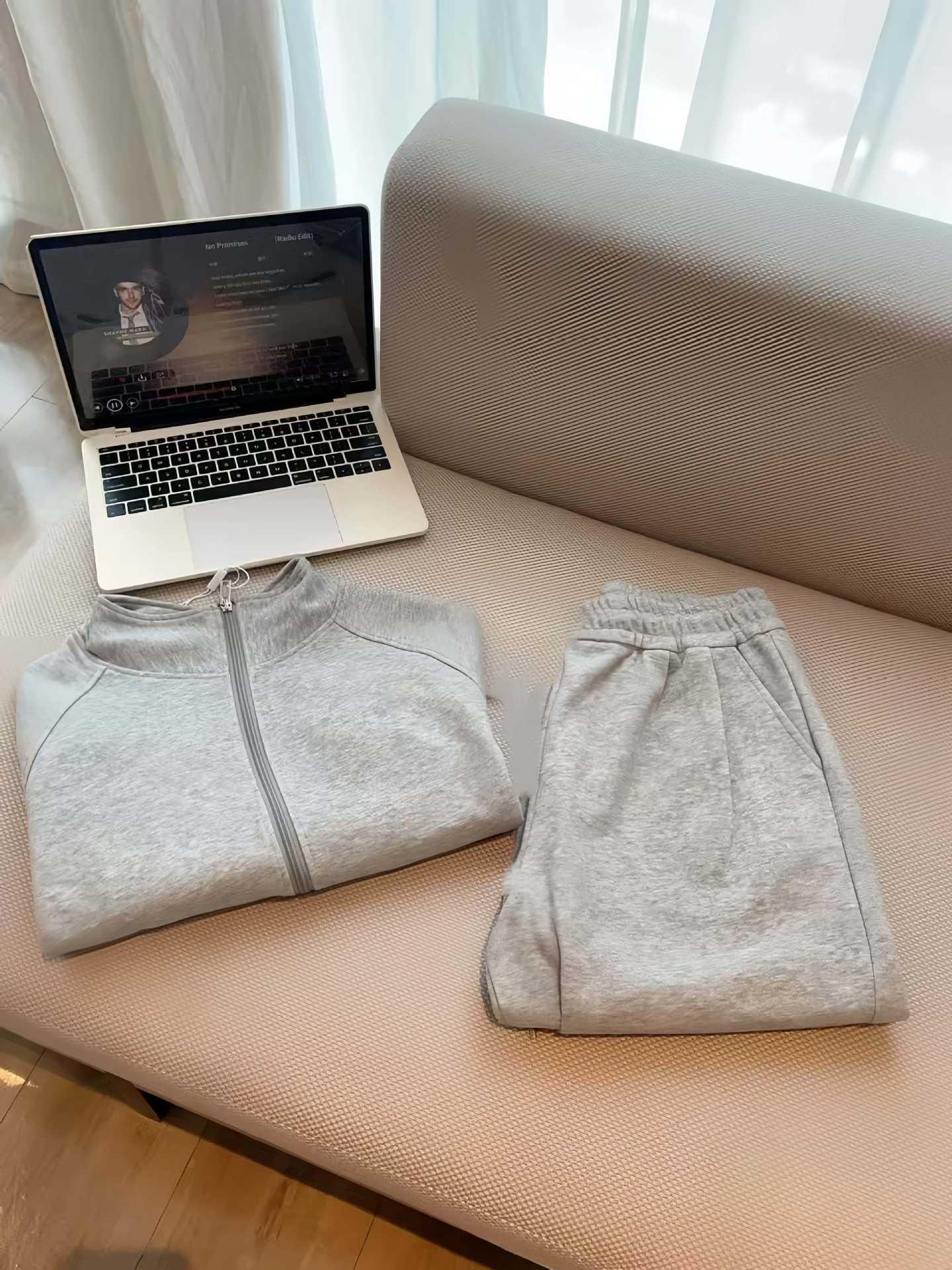 

Spring 2026 Women s Slimming Stand Collar Sports Suit: Zipper Cardigan & Long Pants Two-Piece Set XL [101-115 lbs]
