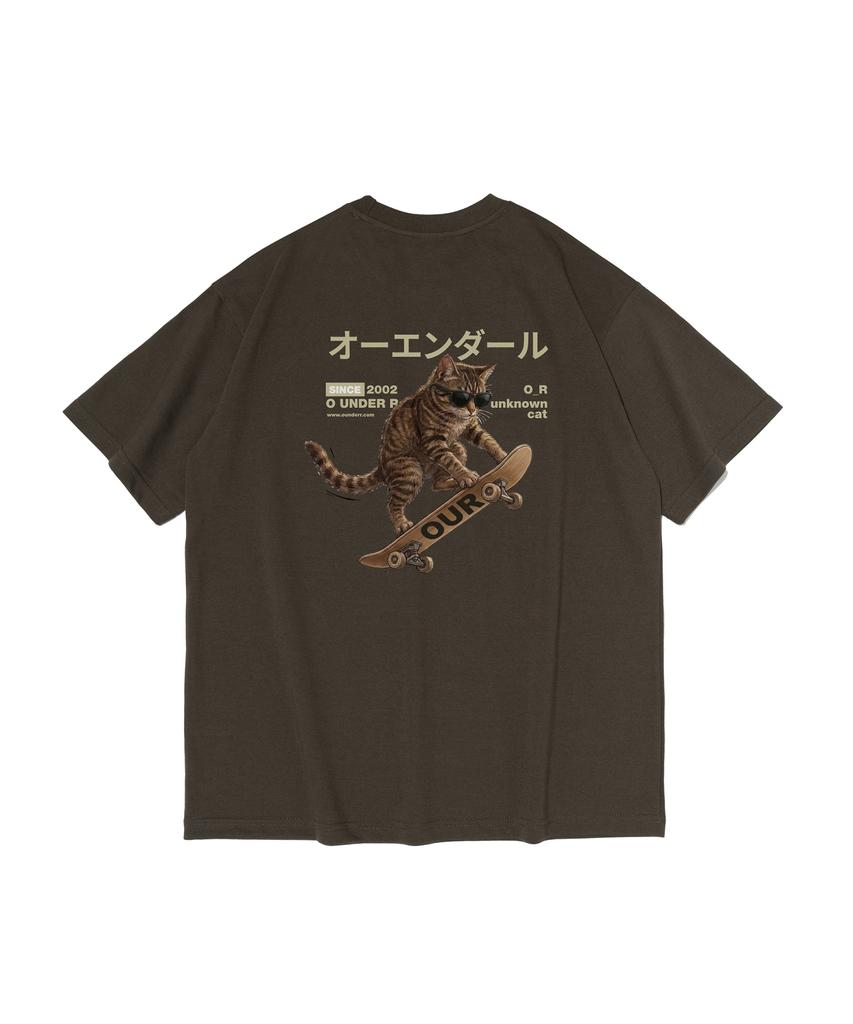OUNDERR Skate Cat Graphic Short Sleeve T-Shirt (Khaki)