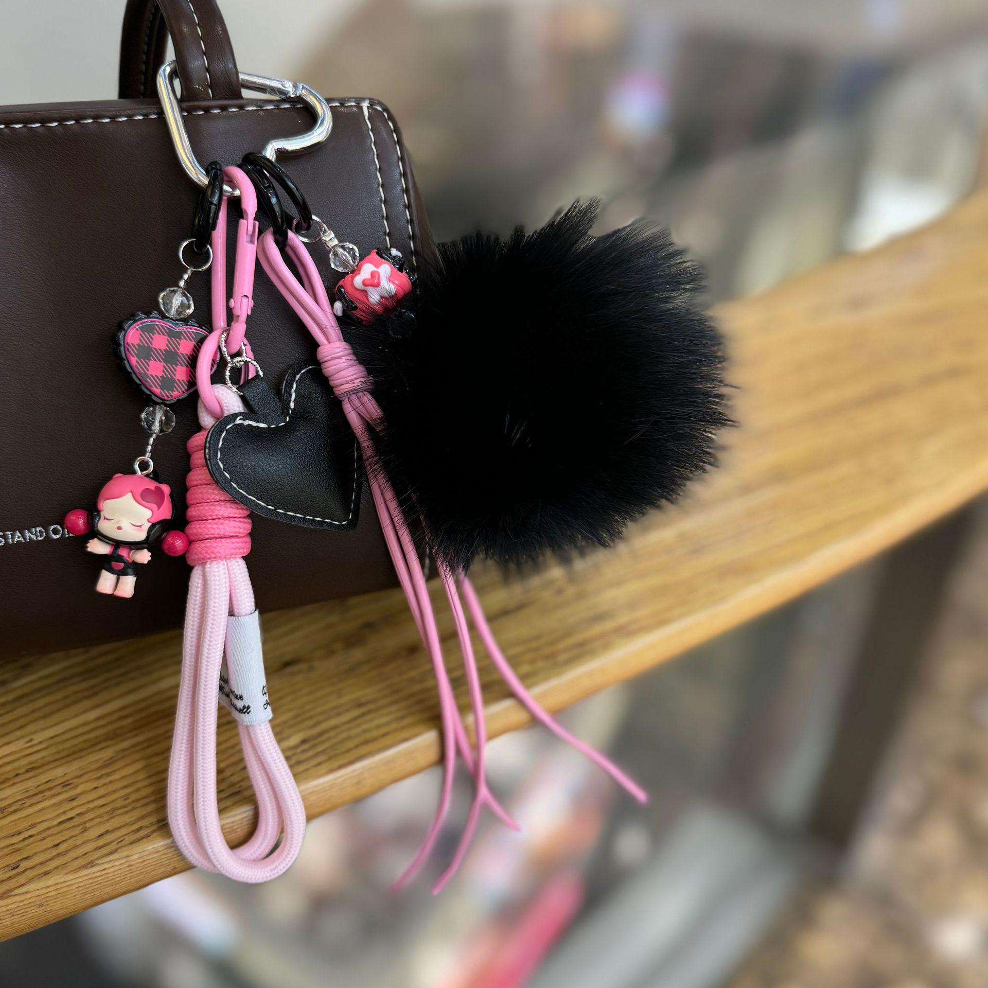 Плюшевый брелок для сумки из серии Miu: Милый кулон-кукла и высокоценный аксессуар-брелок