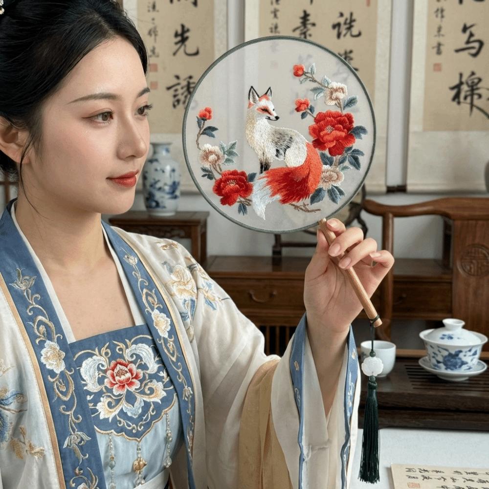 Chinese Style Embroidery Round Fan Semi-Transparent Vintage Hand Fan Wedding