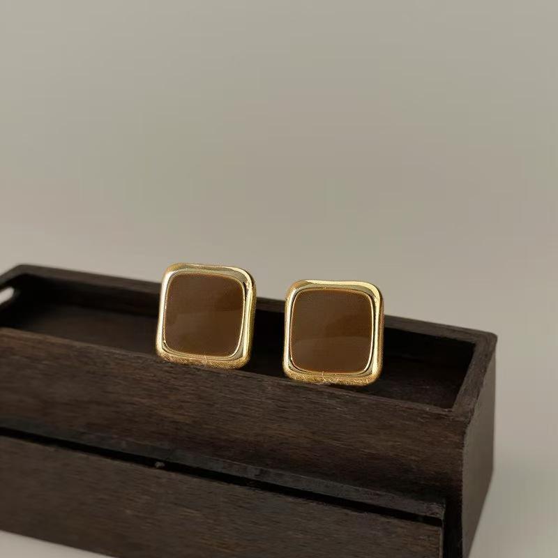 Hong Kong Retro Enamel Coffee Stud Earrings: Elegant Geometric Jewelry for Women