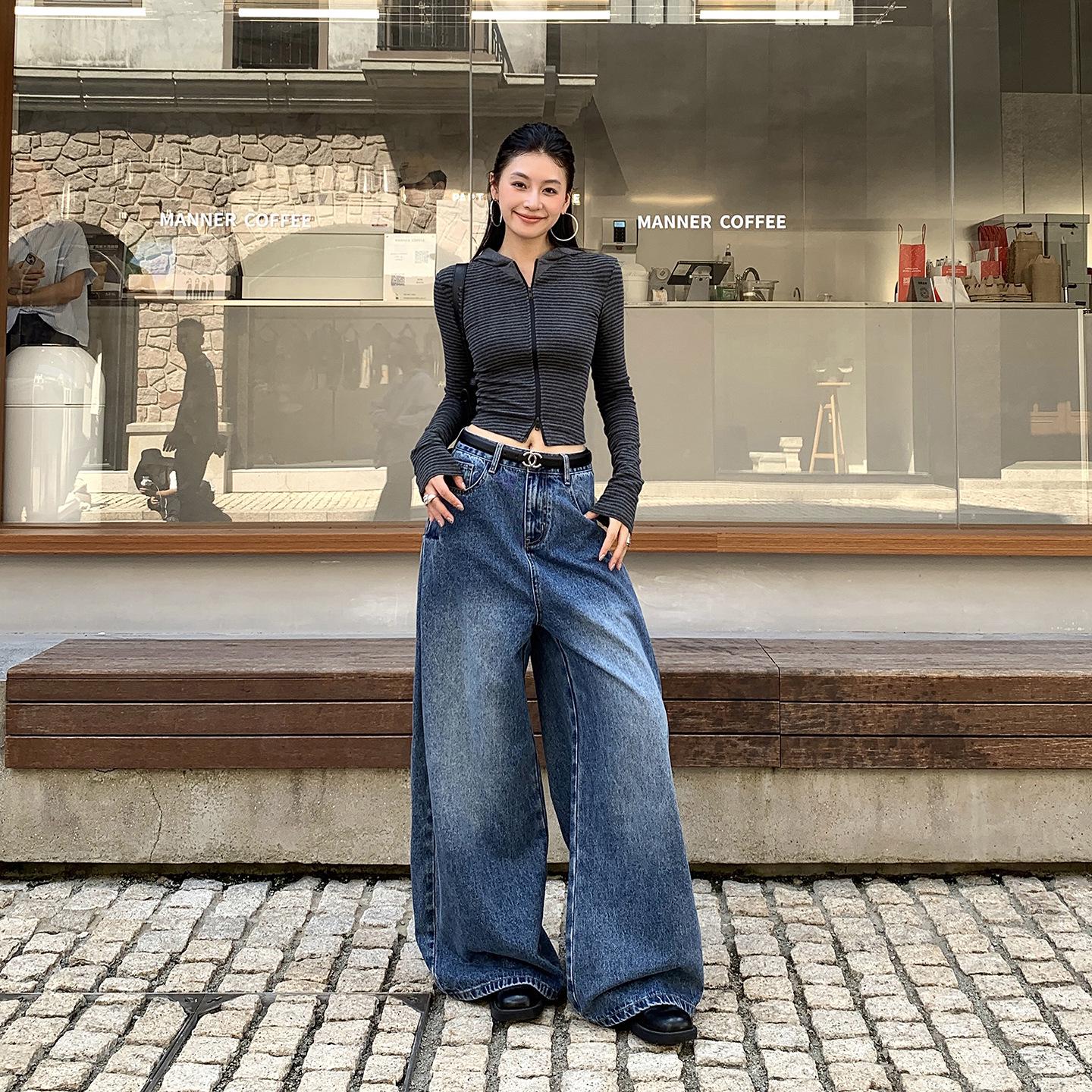 Women s High-Waisted Wide-Leg Straight Jeans - Autumn/Winter 2025 Collection M