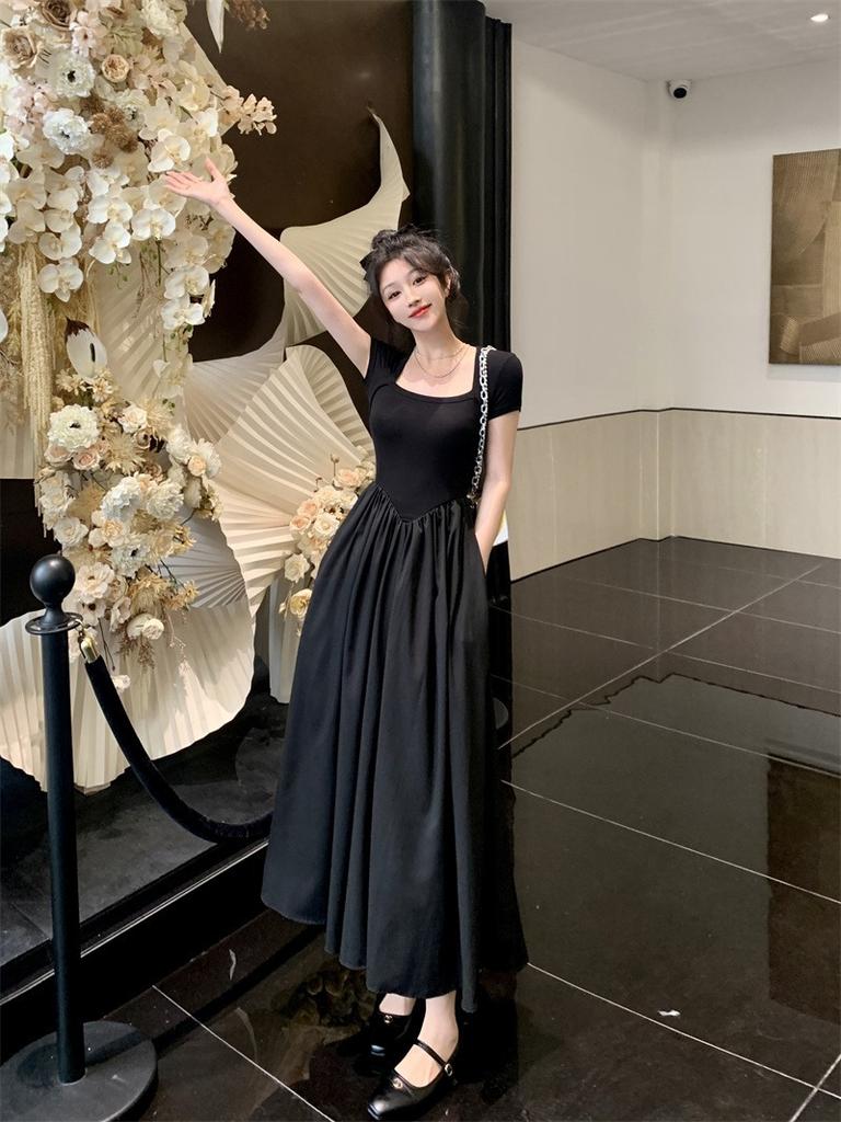 Large Size Hepburn Style Square Neck Dress for Women's New Summer Fat Mm Belly Cover, Slim and Thin Black Dress for Women