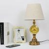 Europäische Schreibtischlampe, Retro-Schlafzimmer-Nachttischlampe, amerikanische dekorative Beleuchtung mit Uhr und Nachtlicht