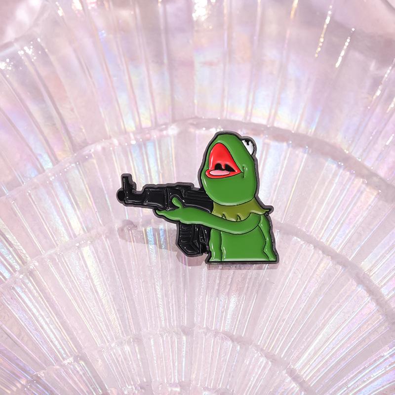 Design Animal Quirky Frog Pin Stylish Alloy Brooch For Bags And Clothing