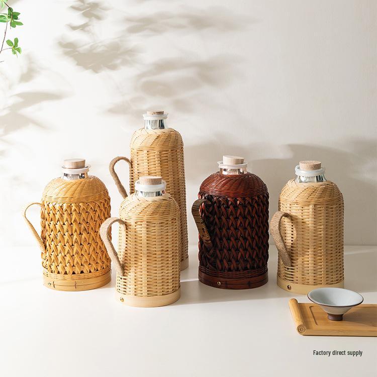 Bamboo Rattan Hot Water Bottle & Retro Thermos for Winter Tea Gatherings