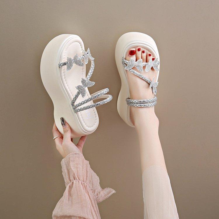 

Small bow slippers women s summer wear fashion 2025 new versatile muffin thick bottom heightening cool slippers 40