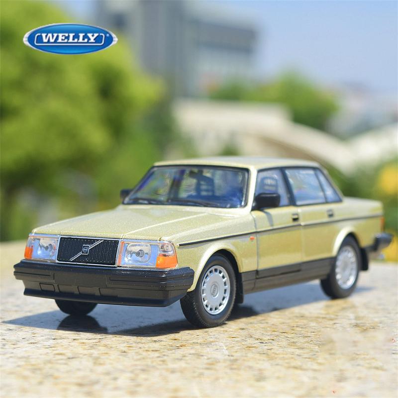 WELLY 1:24 VOLVO 240GL Alloy Car Diecasts & Toy Vehicles Car Model Miniature Scale Model Car Toy For Children