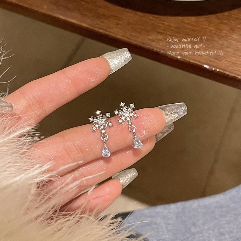 Zircon Bow Tassel Earrings: 925 Silver, Trendy, Versatile, Light Luxury