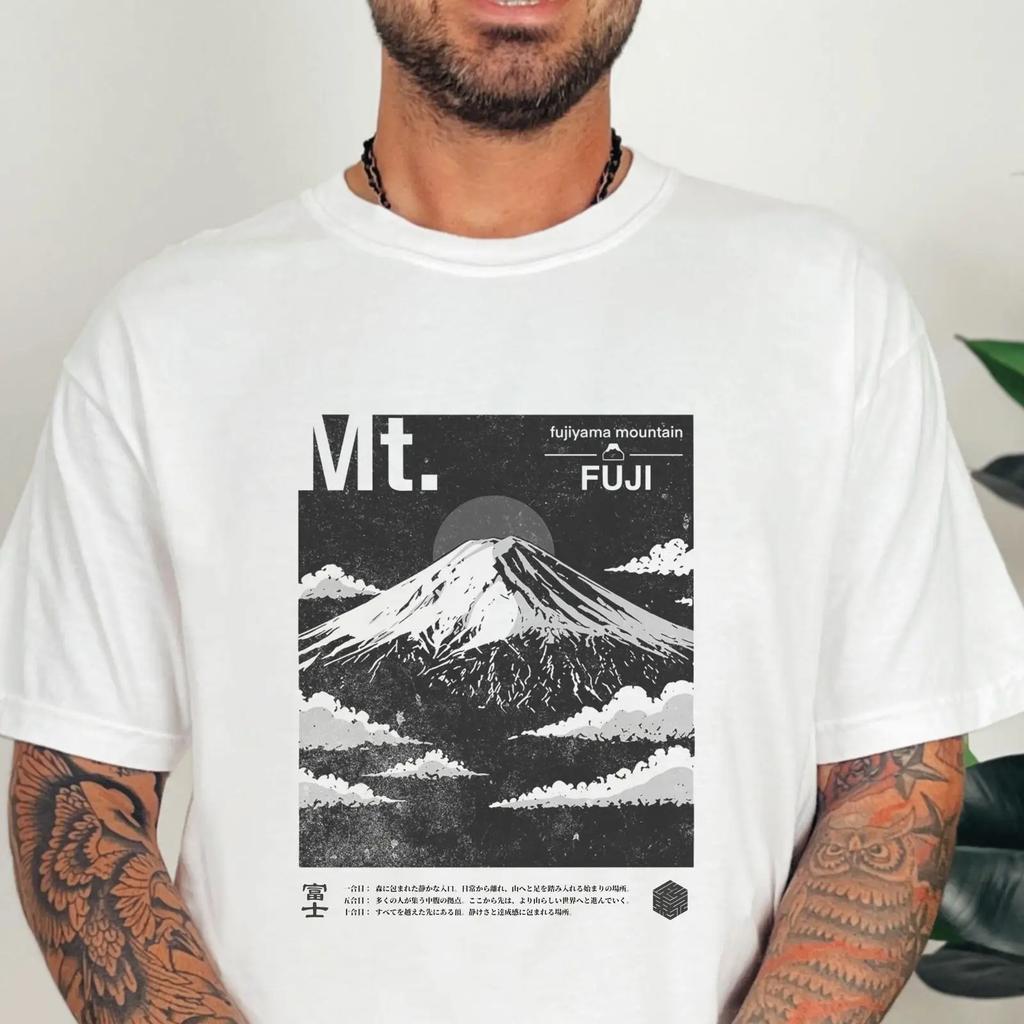 Mt Fuji Retro Japanese Aesthetic T Shirt Japan Streetwear For Art Lover Outdoor Enthusiast Vintage Streetwear Fashion