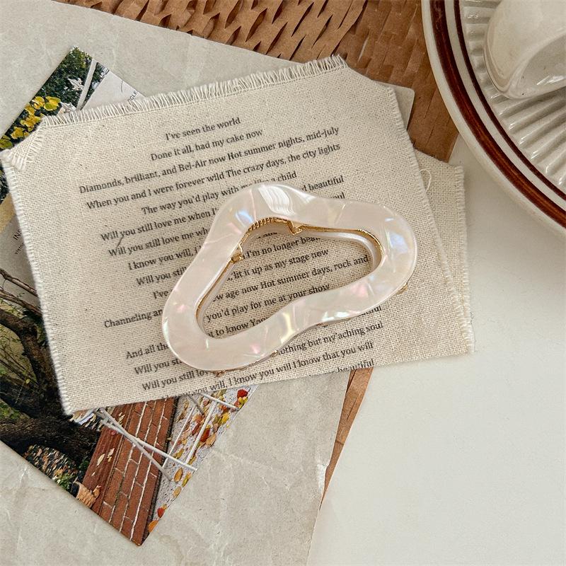 Mermaid Ji Acetic Acid High-Grade Hair Clip: Exquisite Half-Up Hairpin for Women