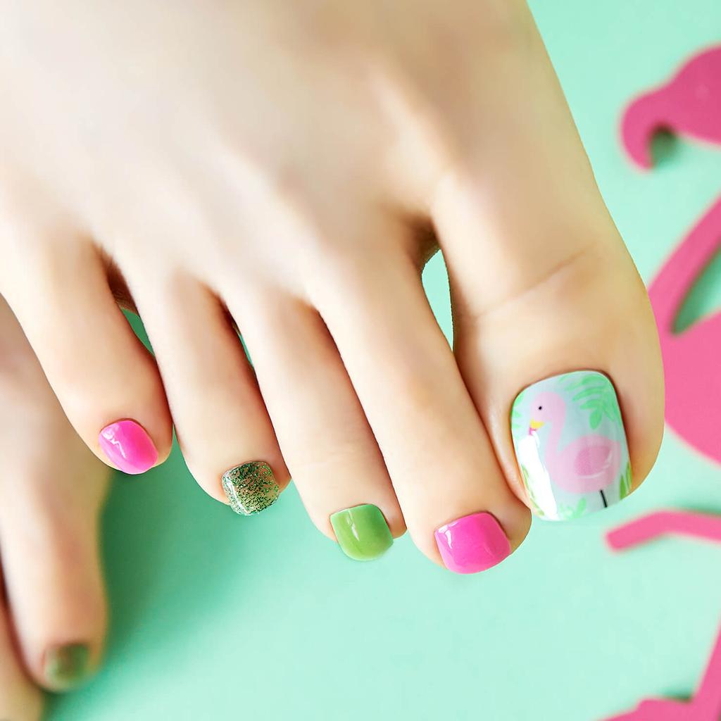 Nálepky na nehty pro pedikúru Tropical Escape - 37 samolepicích tipů, motivy tropického ovoce a moře, rychlá 5minutová pedikúra