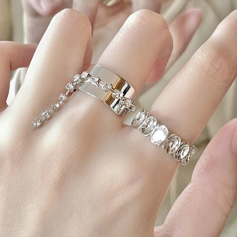 Style Ins Chic Copper Ring Set With Shimmering Tassel Chains Perfect For Girls Trendy