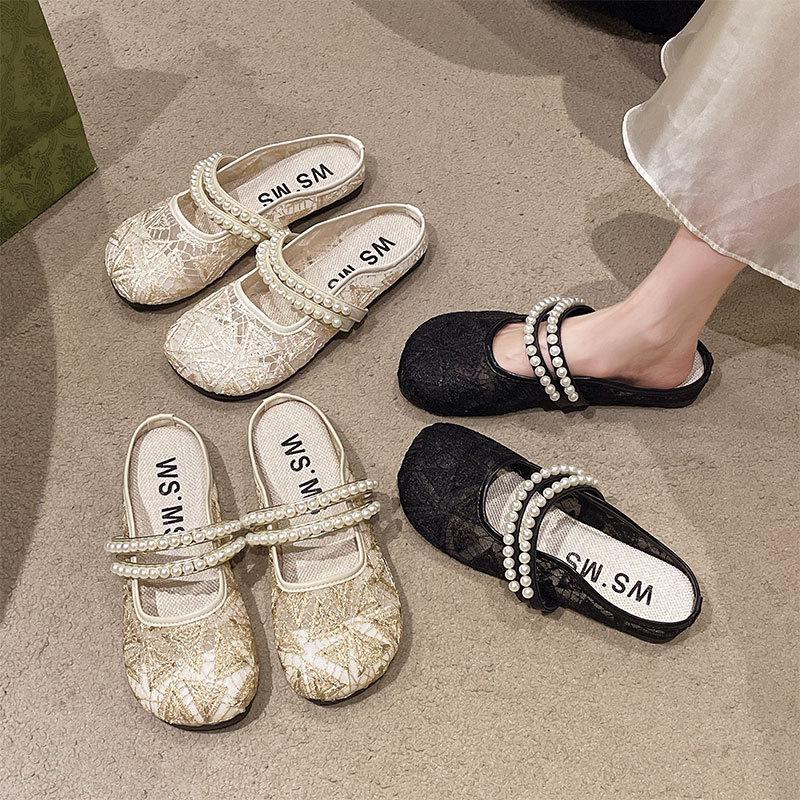 Gentle wind lazy one pedal women's shoes 2025 summer new mesh breathable soft flat bottom pearl bag head half slippers