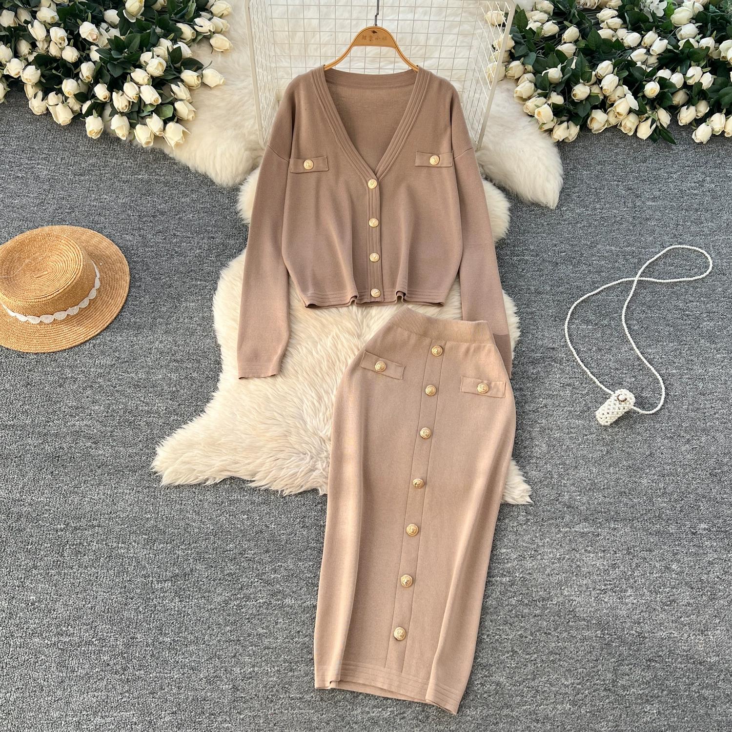 

Осенне-весенний женский вязаный свитер из двух предметов: однобортное пальто с V-образным вырезом и узкая юбка-карандаш длиной до середины икры One Size хаки