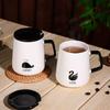 Elegante Schwan Keramiktasse mit Deckel und Löffel