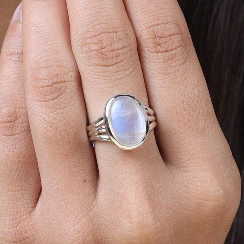 Srebro próby 925, pierścień z owalnym kamieniem księżycowym tęczowym, ręcznie robiony pierścień projektanta, pierścień owalny, pierścień boho, prezent dla niej, prezent świąteczny