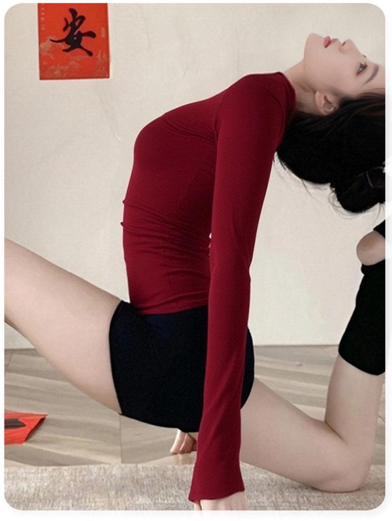 2025 Women's Long Sleeve Red Yoga & Pilates Top – Autumn/Winter Collection