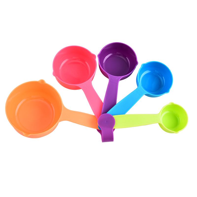 Buntes PP-Kunststoff Messbecher- & Löffelset für Küche, Backen & Kaffee