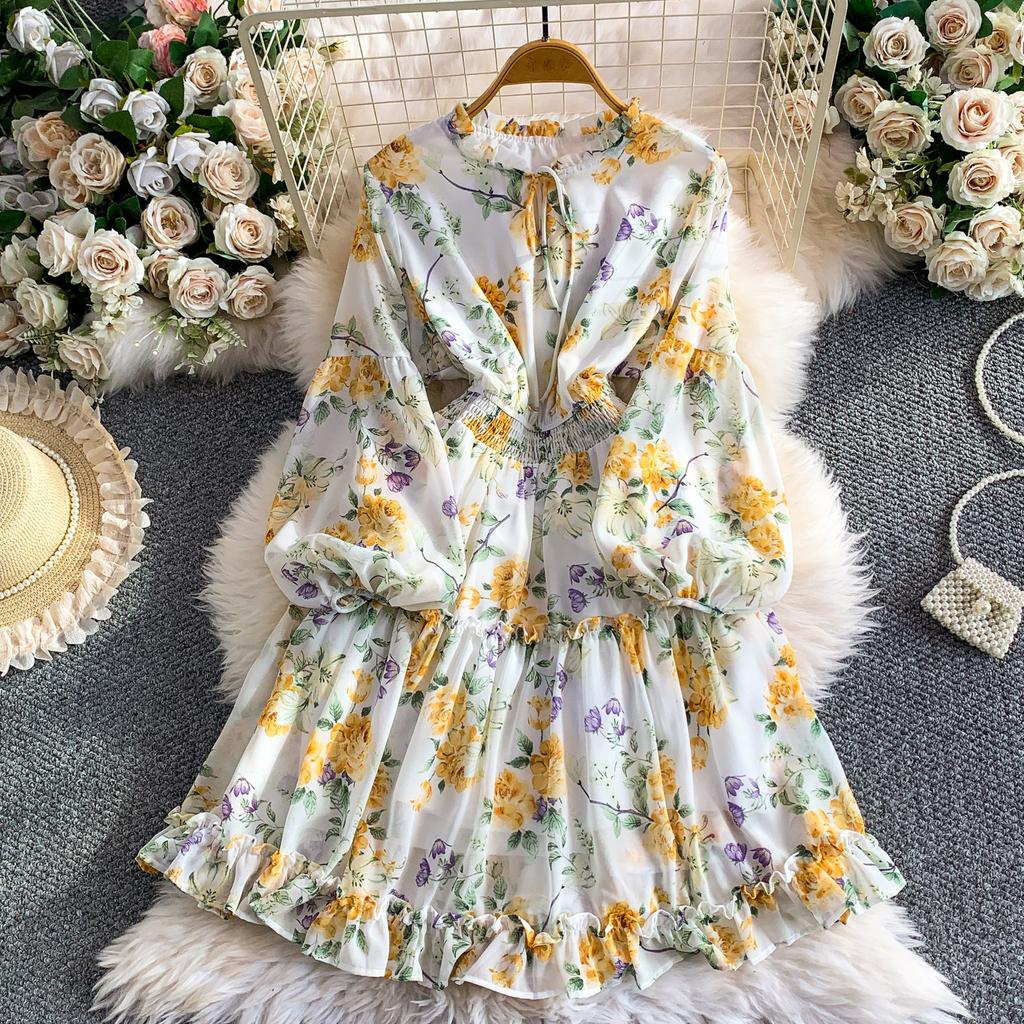 Pastoral romantic style printed lantern sleeve dress girl autumn elastic waist beautiful super fairy floral holiday dress