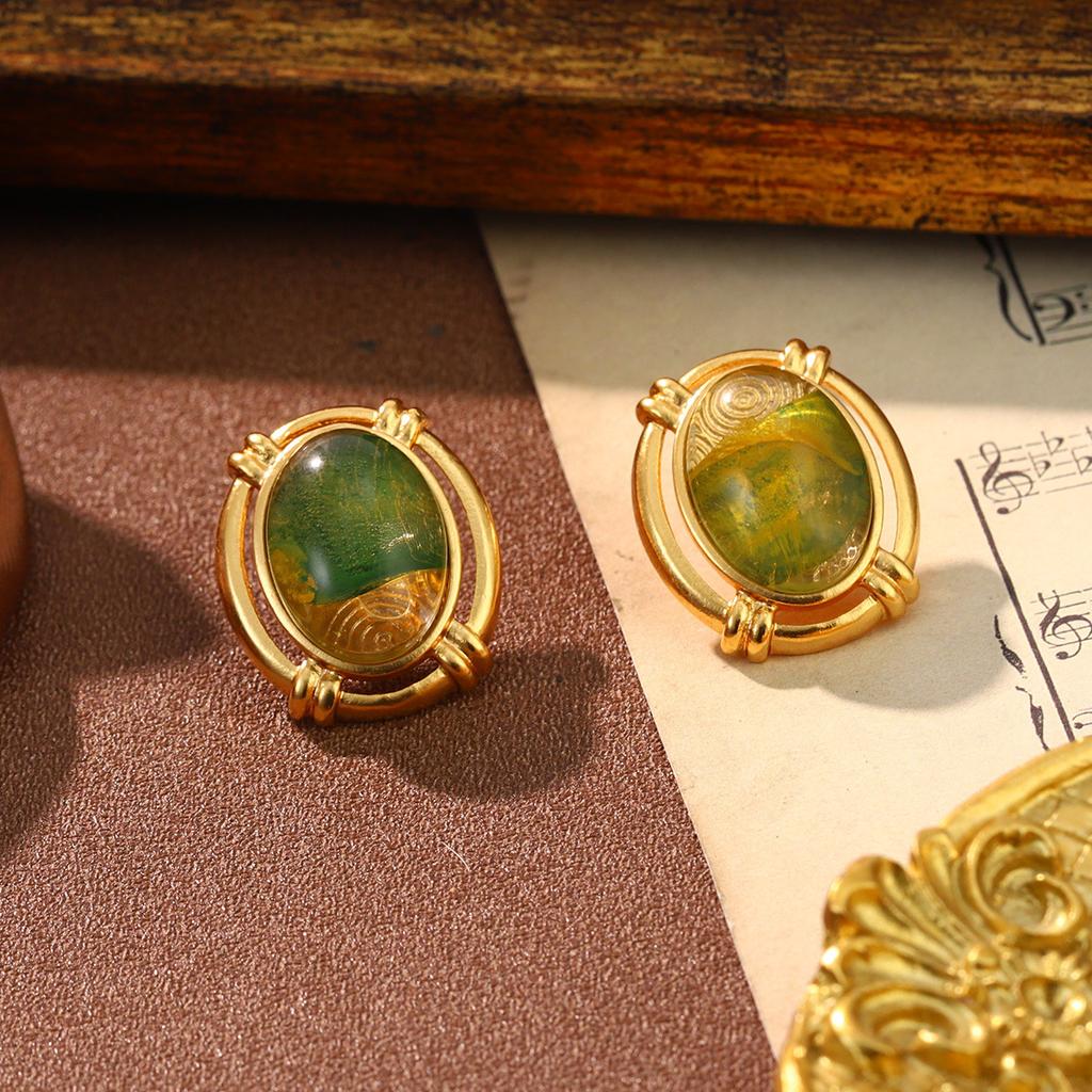 Medieval bee niche earrings glass oval stud earrings multi-color fringed design earrings new retro European and American jewelry