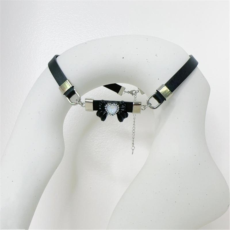 Y2K Aesthetic Heart Bowknot Choker Necklace Trendy Neckchain Jewelry Accessory Deliacte Pendant Neck Chains for Women