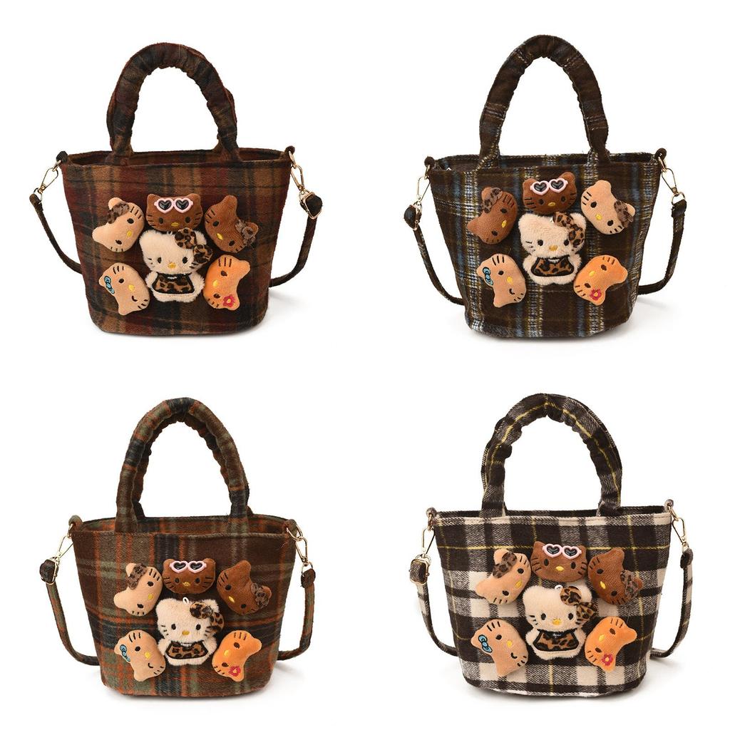 Ladies Tote Bag With Nylon Material And Zipper Closure For Casual Outings