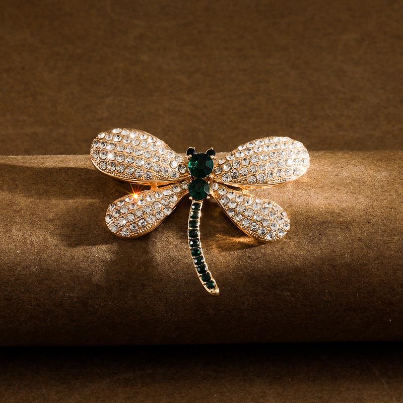 Elegant Dragonfly Rhinestone Brooch for Women - High-End Fashion Accessory with Exquisite Design