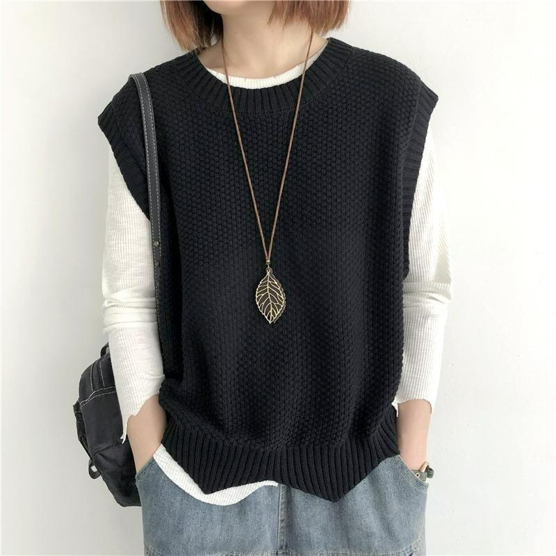 

Spring and Autumn Solid Color Loose Retro Knitted Vest Women s Round Neck Irregular Pullover Sweater Vest Top Women One size чорний