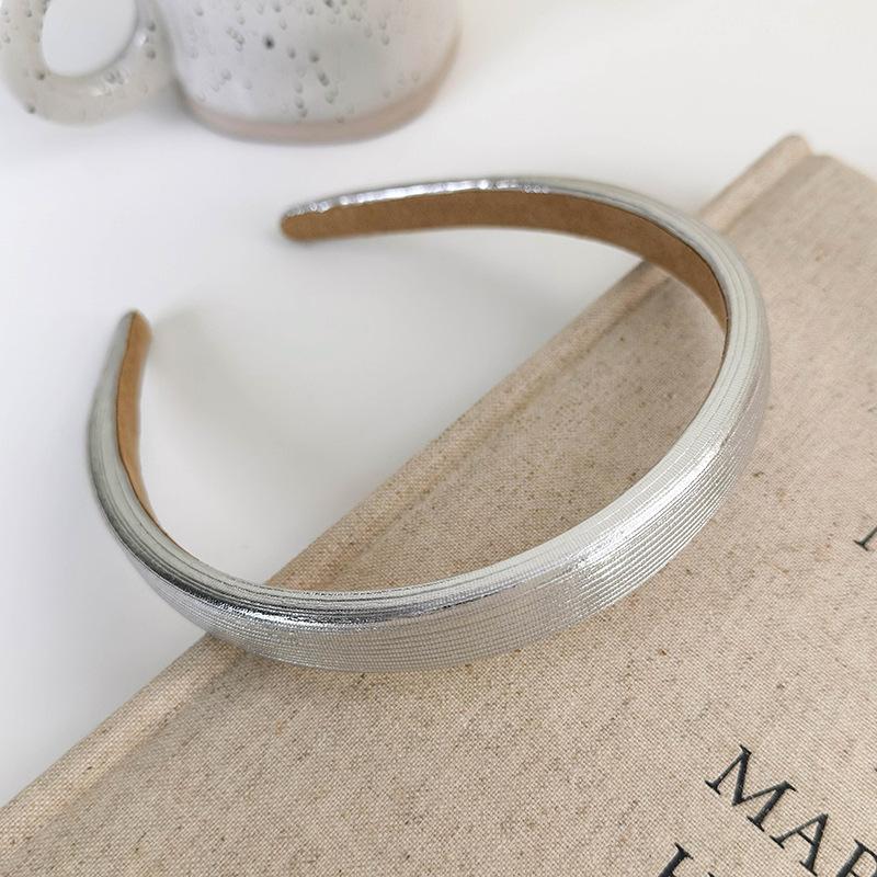 

Блестящий серебристый ободок для волос для женщин, девушек, модный, темпераментный, обруч для волос, ретро, кожаный, губчатый, повязка для волос, женский, для вечеринки, аксессуары для волос