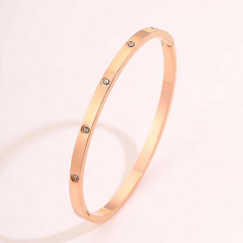 Classic titanium steel bracelet for women, popular fashion light luxury bracelet, ten diamond gold bracelet for girlfriends